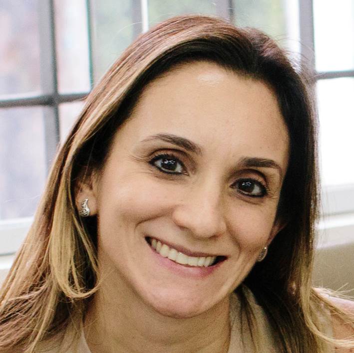 Ter a participação da Movimento Literário nos eventos do Pueri é sucesso garantido, pois a qualidade literária é ímpar. &mdash; Flavia Micheletto, Coordenadora de Língua Portuguesa no Colégio Pueri Domus